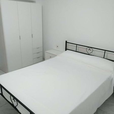 Apartamento En Plaza Mayor 리바다비아 외부 사진