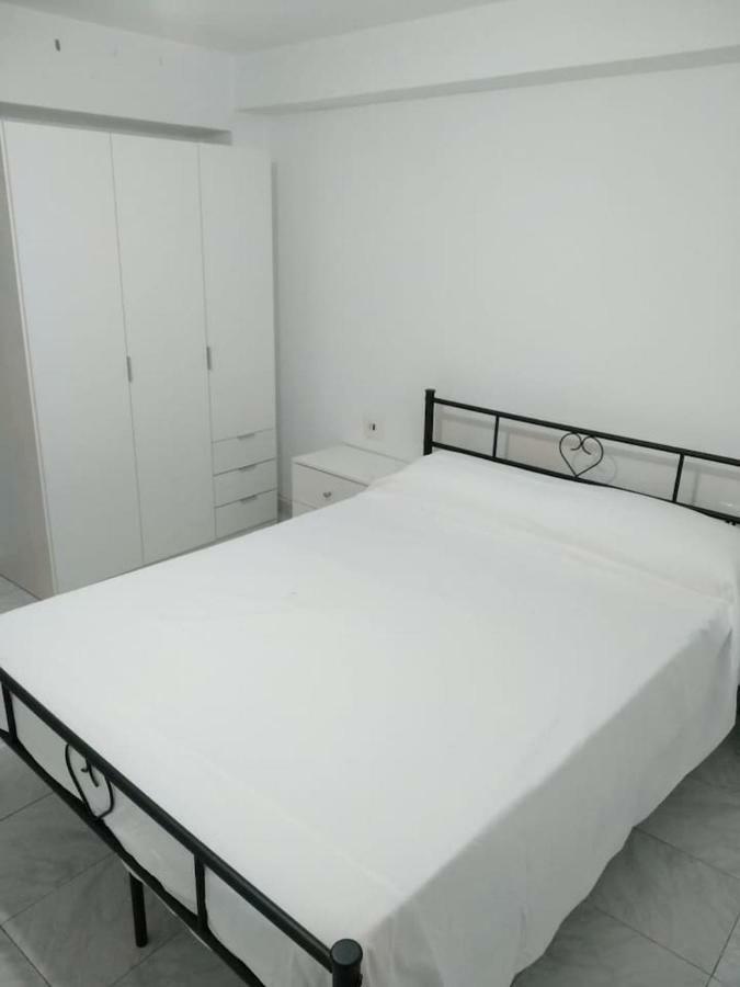 Apartamento En Plaza Mayor 리바다비아 외부 사진